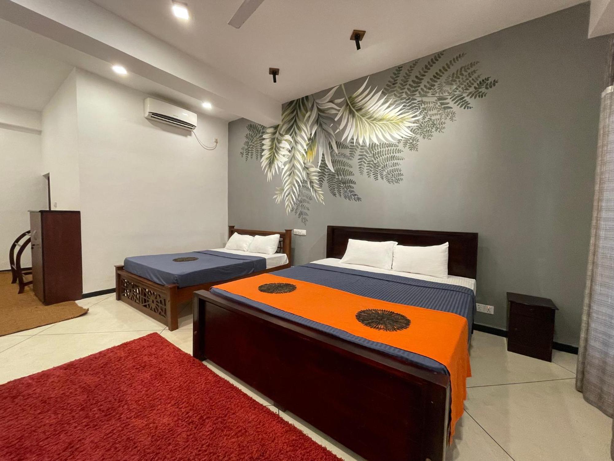 Crystal Oceanic Hotell Ahangama Exteriör bild