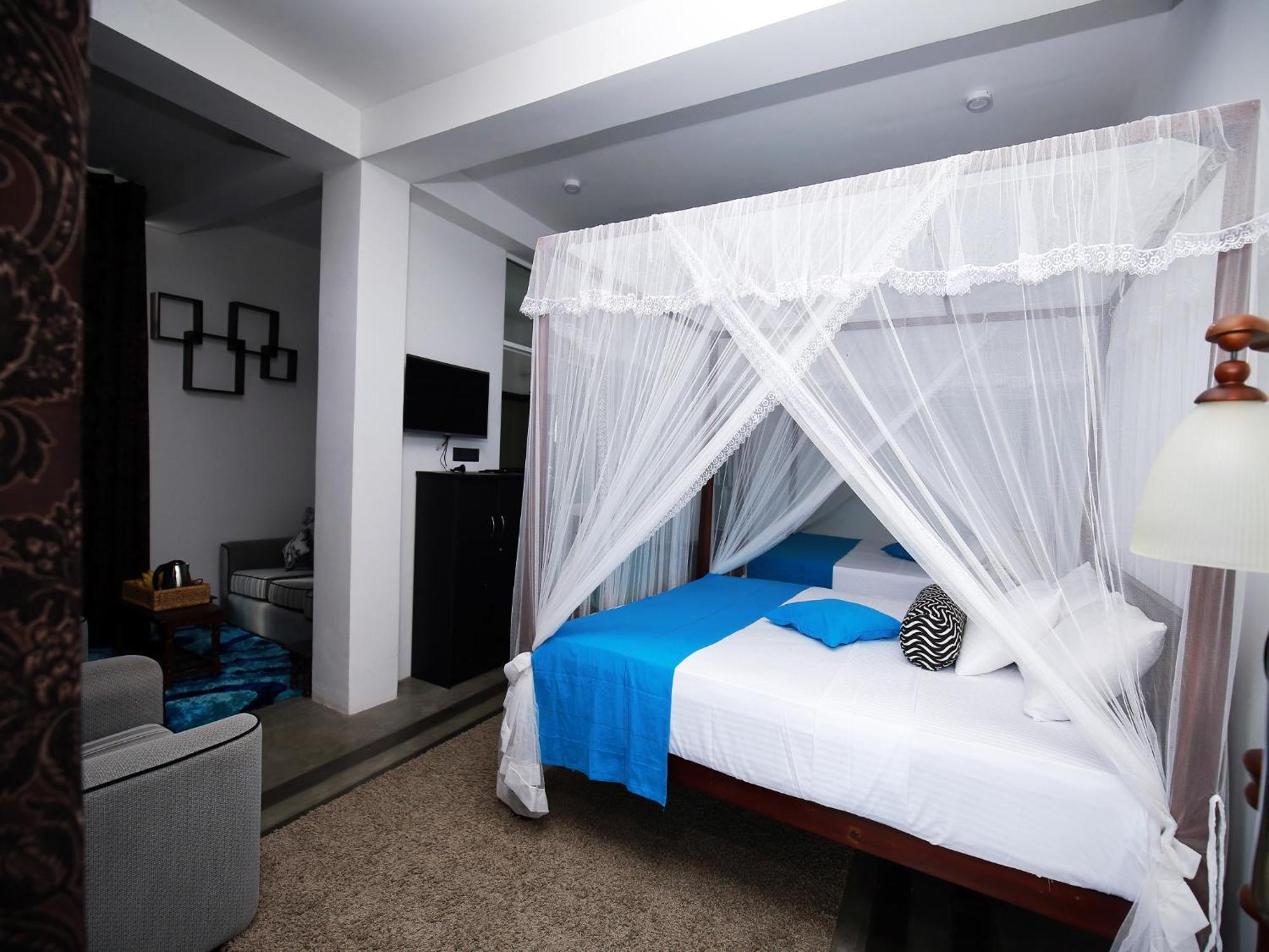 Crystal Oceanic Hotell Ahangama Exteriör bild