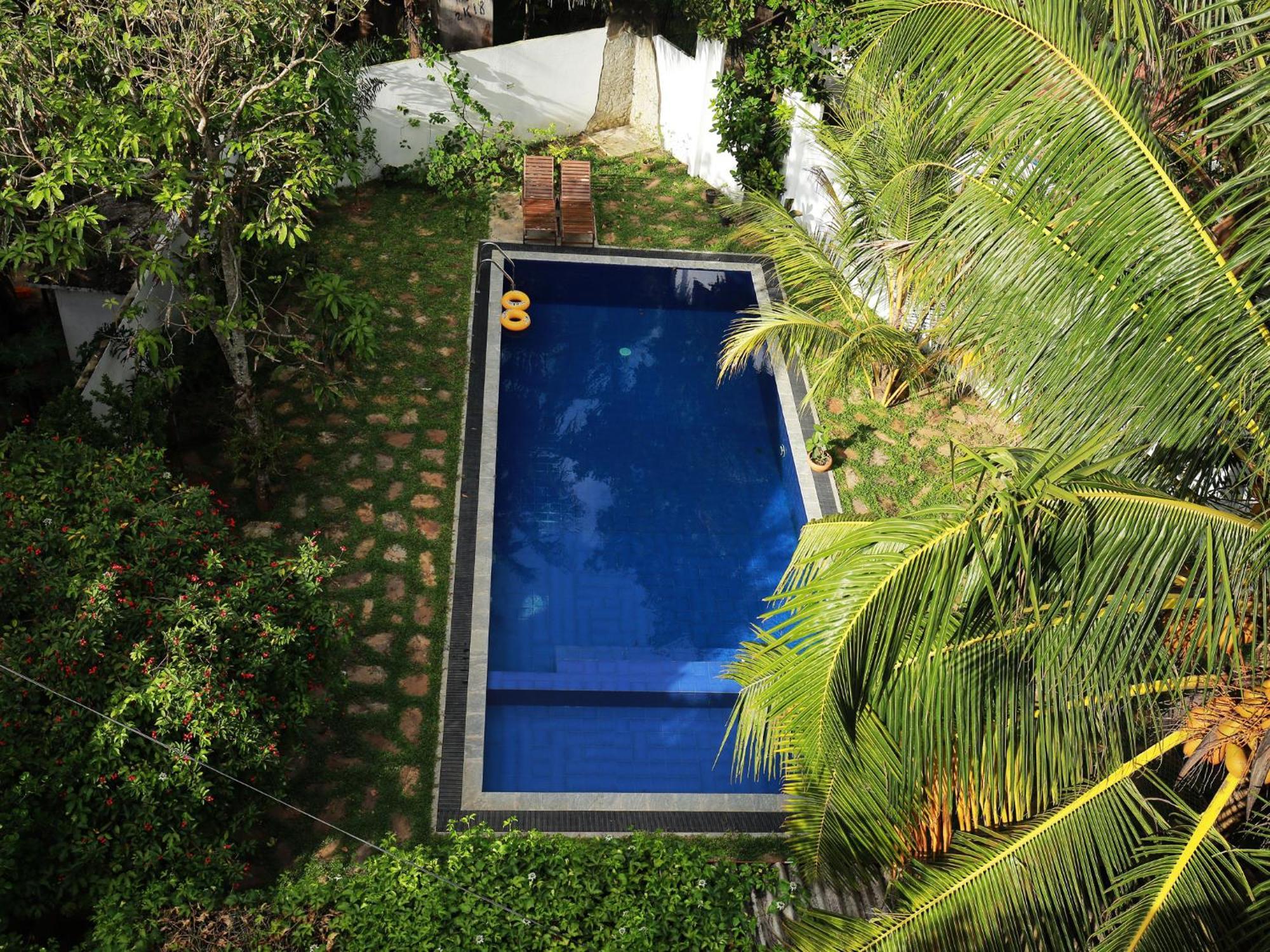 Crystal Oceanic Hotell Ahangama Exteriör bild